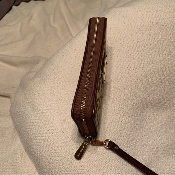 Michael Kors purse and wallet set - Picture 11 of 11